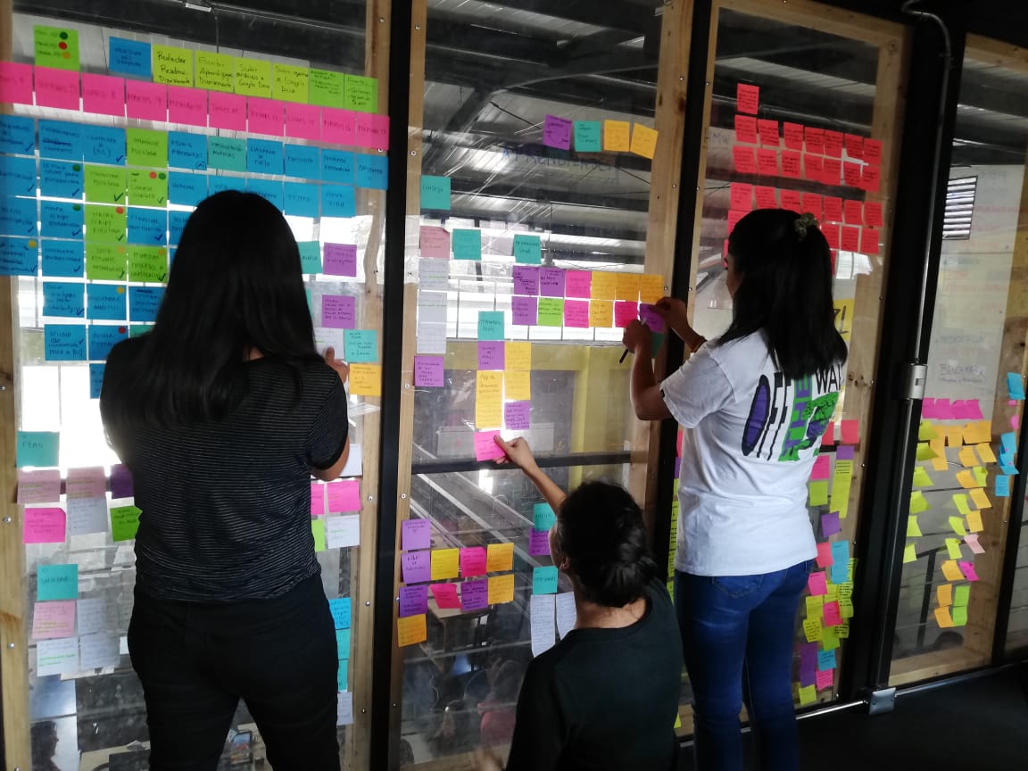 Free HTML5 Template by FreeHTML5.co